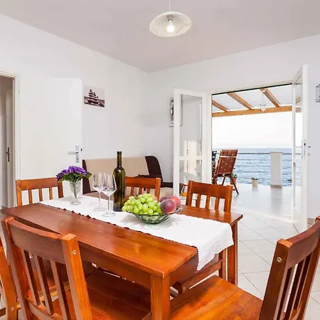 In Blato-insel Korcula 6395 Смоквица