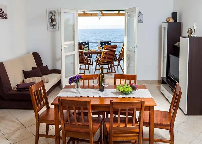 In Blato-insel Korcula 6395 Смоквица